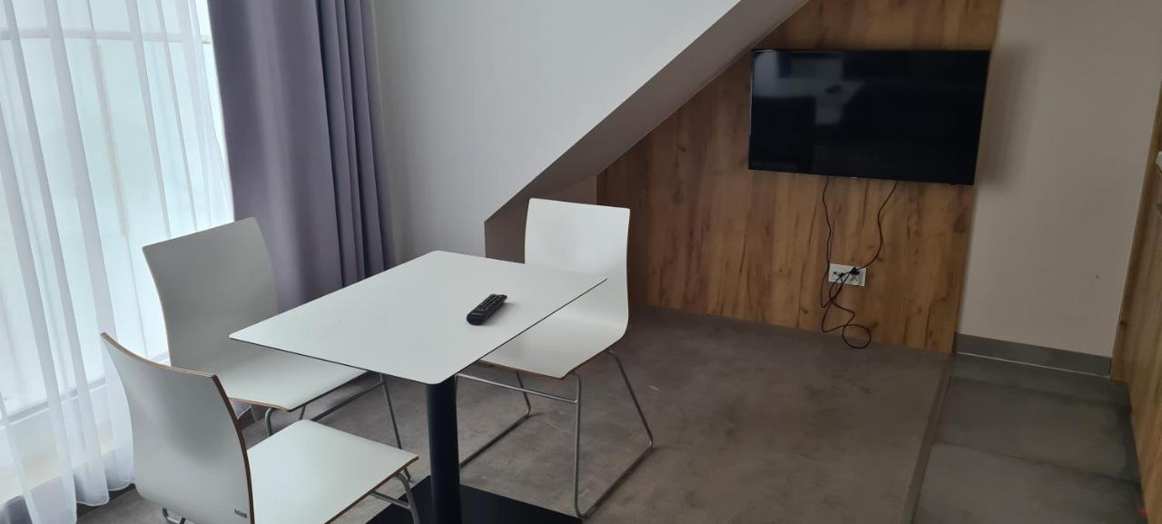 Aparthotel Apartamenty Czarna Gora 408 Сенна Экстерьер фото
